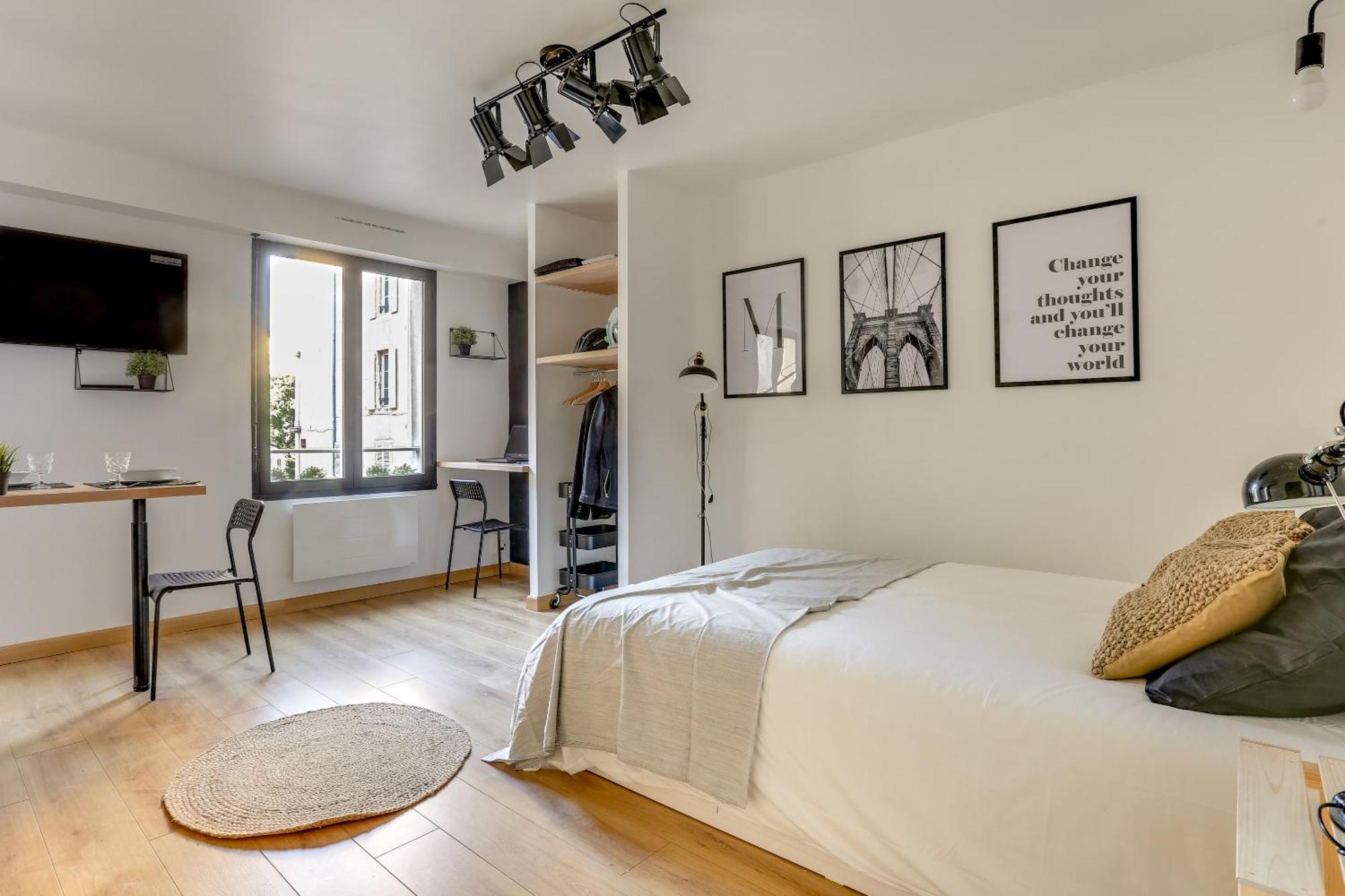 Suites Independantes Toutes Equipees Leopold Ou Carnot Nancy Esterno foto